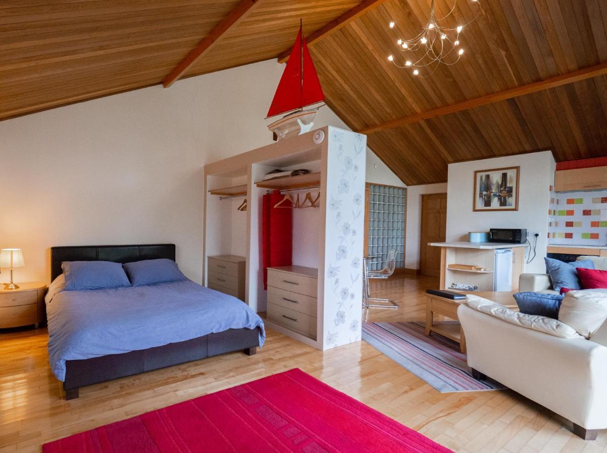 Surlingham Lodge Studio Large Family Cottage NWI Esterno foto