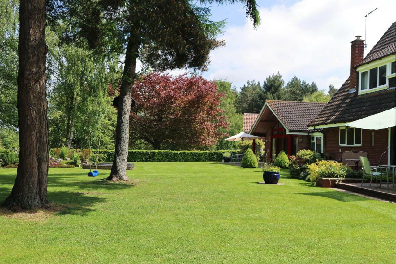 Surlingham Lodge Studio Large Family Cottage NWI Esterno foto